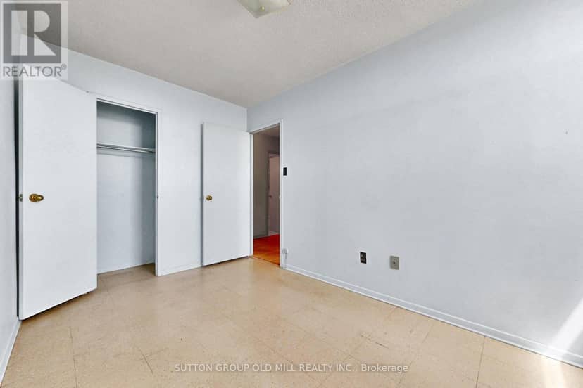 1901 - 5 Parkway Forest Drive — photo 24 of 32