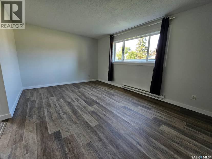 8992 Panton AVENUE — photo 17 of 24