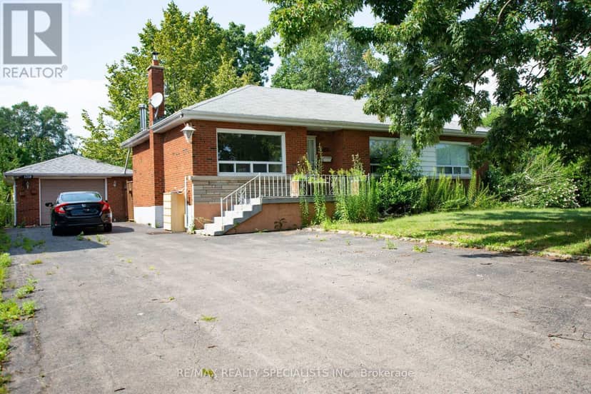 1319 Rebecca Street, Oakville