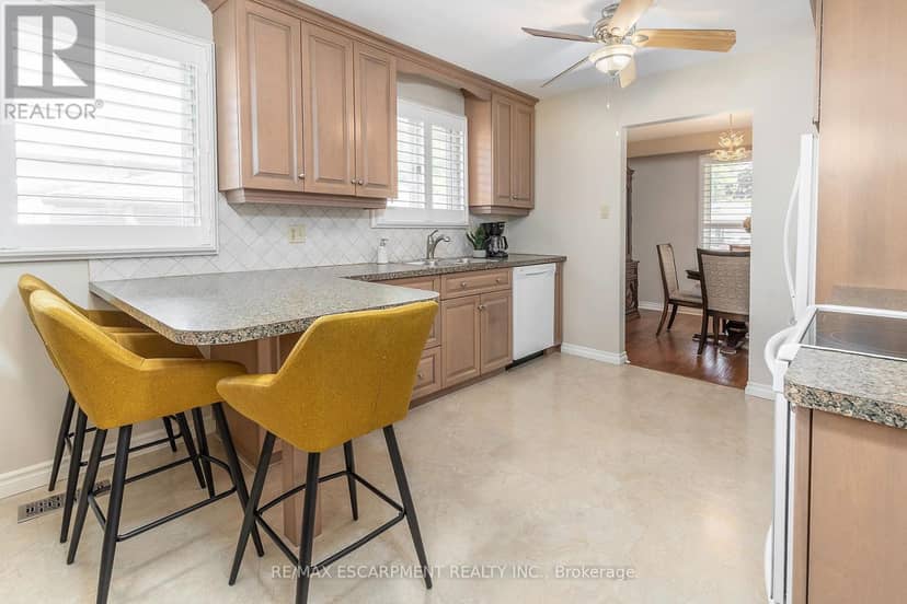 21 Green Forest Drive — photo 11 of 32