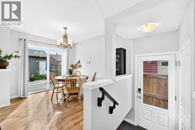 523 Auburn Bay Avenue SE — photo 24 of 40