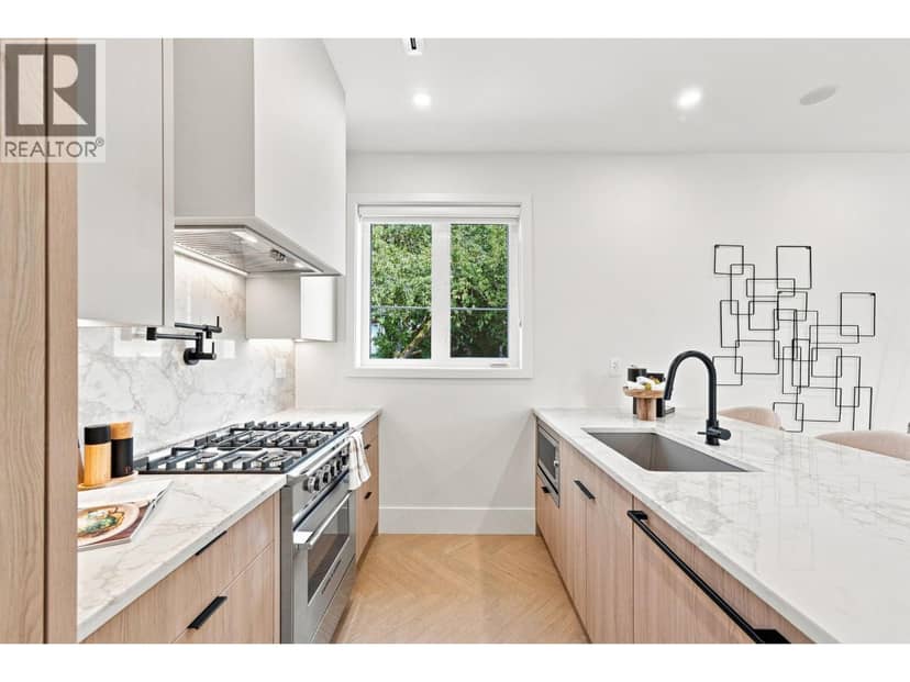 646 E 23rd Avenue, Vancouver, photo 3