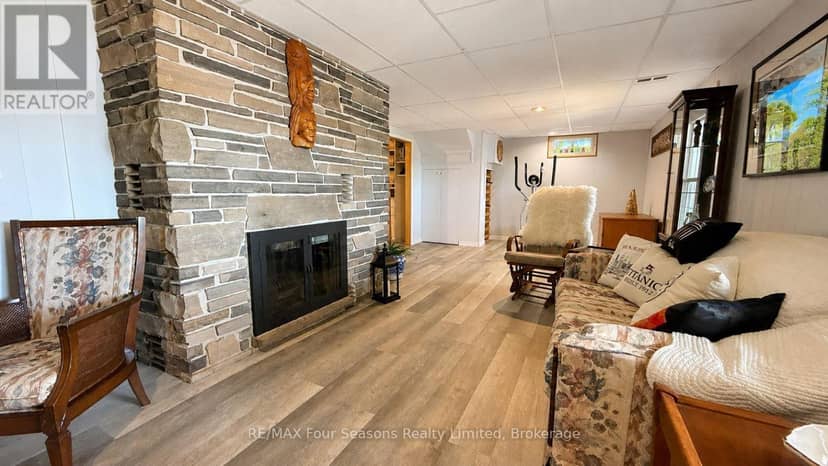 52 Shore Drive — photo 25 of 40