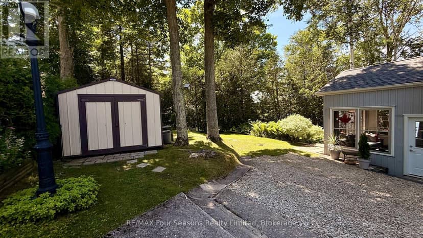 52 Shore Drive — photo 31 of 40