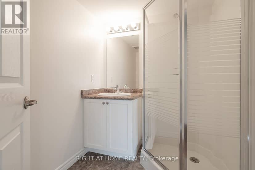 302 - 1471 Maple Avenue — photo 15 of 27
