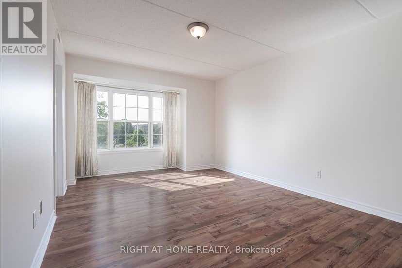 302 - 1471 Maple Avenue — photo 16 of 27