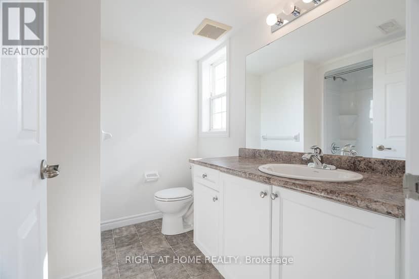 302 - 1471 Maple Avenue — photo 18 of 27