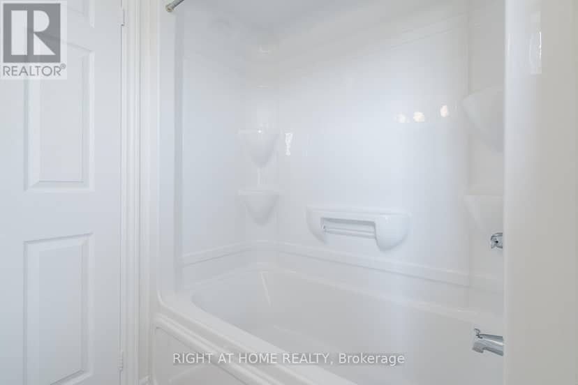 302 - 1471 Maple Avenue — photo 19 of 27