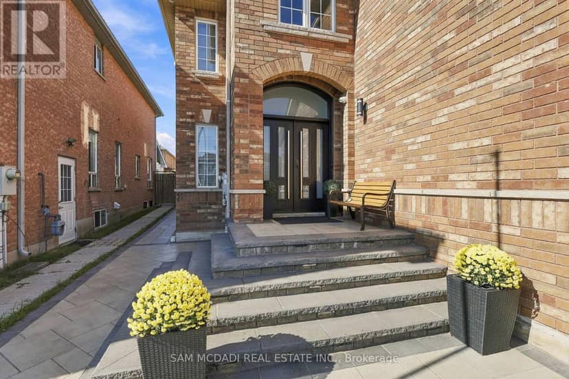 3263 Crimson King Circle, Mississauga, photo 2