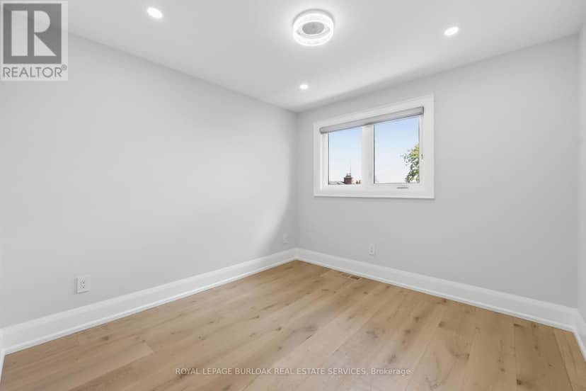 2029 Kempton Park Drive — photo 30 of 40