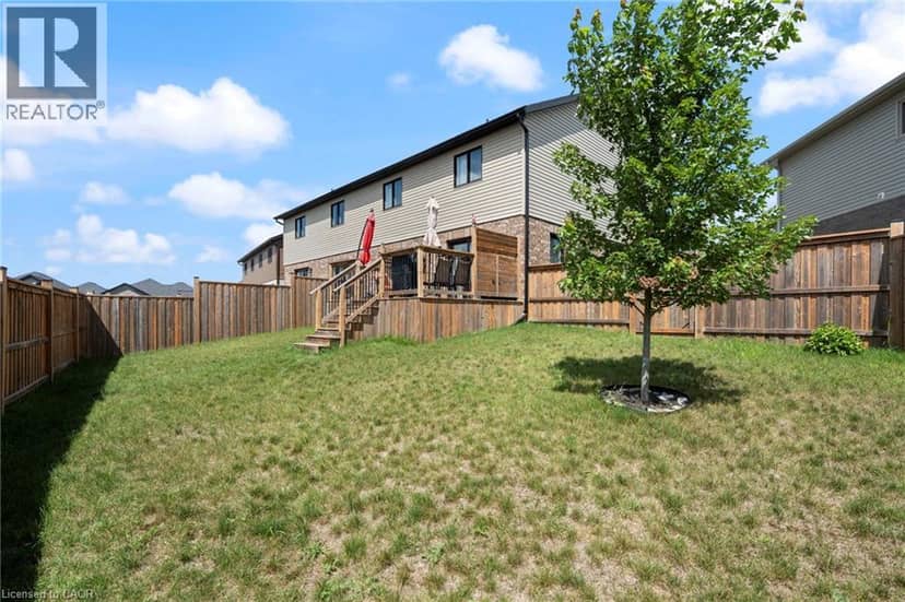 26 AMBER Street — photo 26 of 31