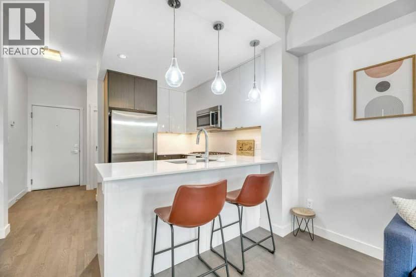 328, 305 18 Avenue SW — photo 10 of 26