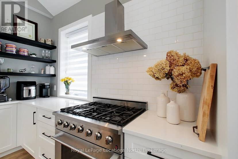 30 Gordon Crescent — photo 12 of 36