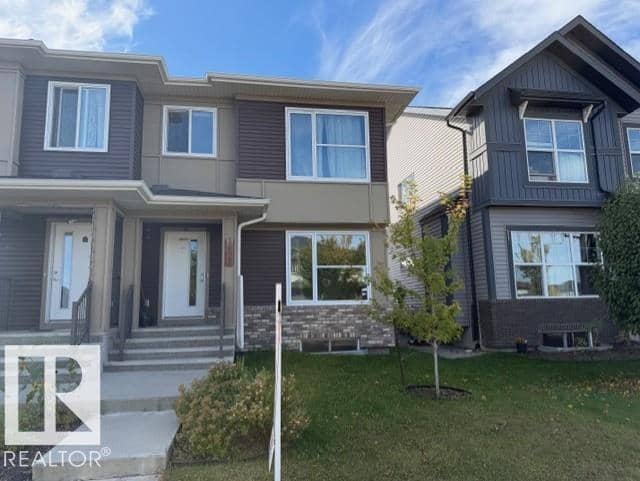 2008 Cavanagh Dr SW, Edmonton