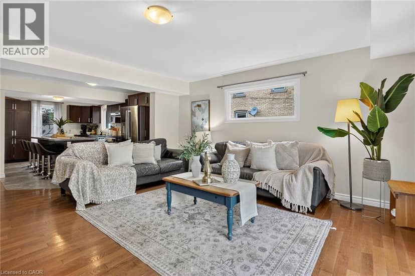 35 WILLIAM Street N, Plattsville, photo 2