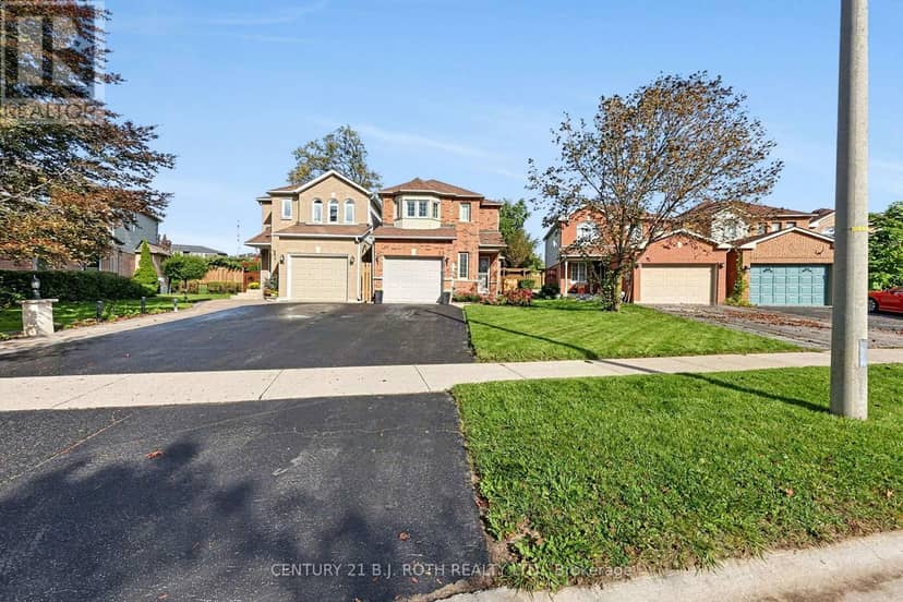 36 Aikens Crescent — photo 2 of 33