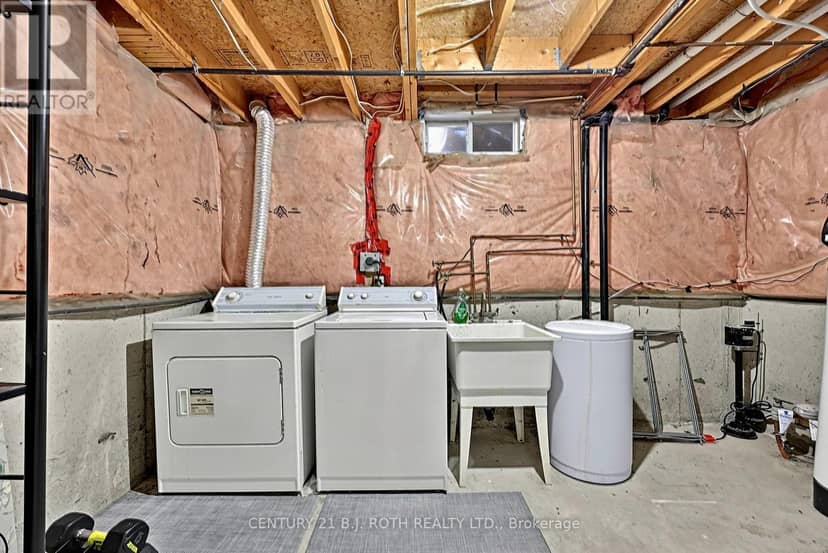 36 Aikens Crescent — photo 23 of 33