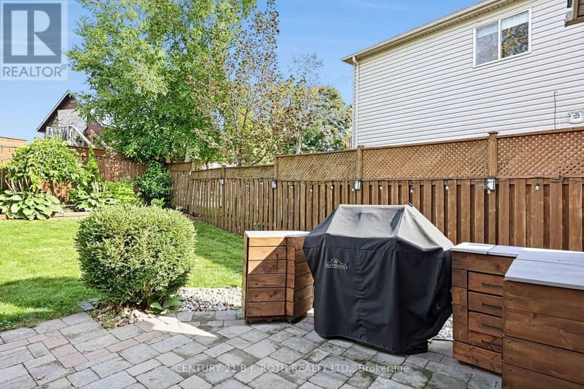 36 Aikens Crescent — photo 28 of 33