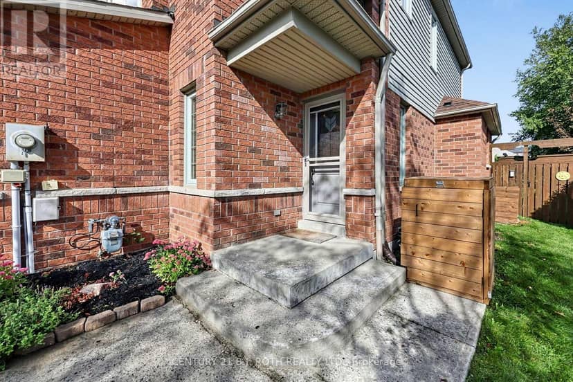 36 Aikens Crescent — photo 4 of 33