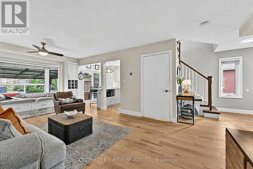 36 Aikens Crescent — photo 6 of 33