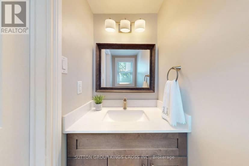 2 - 2575 Parmeer Drive — photo 15 of 29