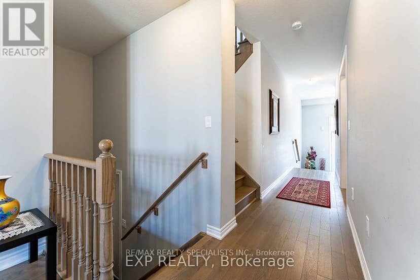 8 Sara Drive — photo 15 of 40