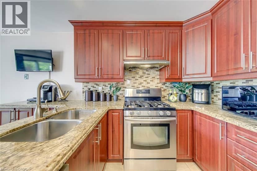 2442 WYNTEN Way — photo 13 of 40