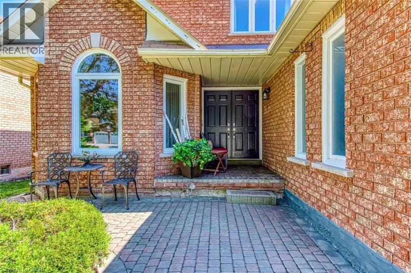 2442 WYNTEN Way, Oakville, photo 3