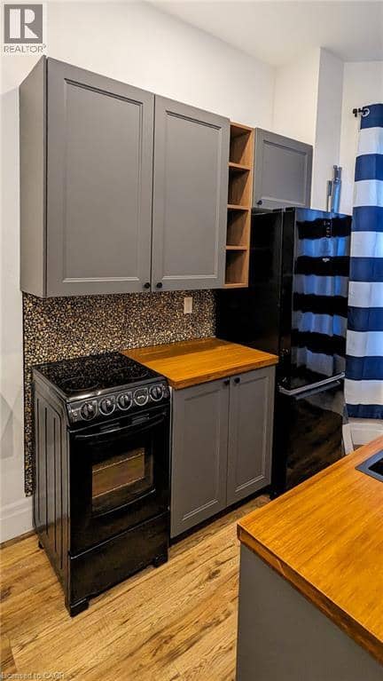 158 HUNTER Street E — photo 25 of 27
