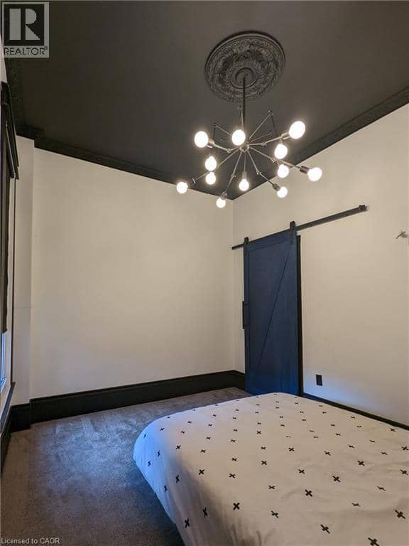 158 HUNTER Street E — photo 14 of 27