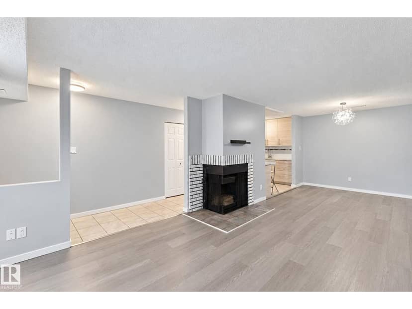 39 3111 142 AV NW, Edmonton, photo 3