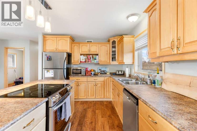 482074 144 Street W — photo 17 of 40