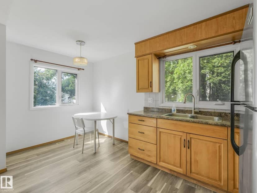16428 88 AV NW — photo 11 of 40