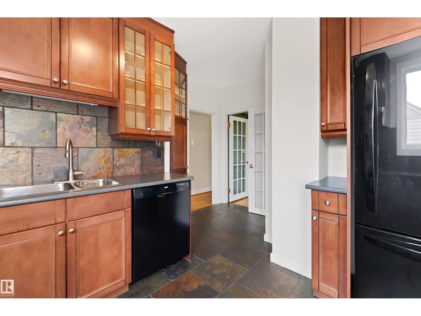 11623 123 ST NW — photo 12 of 40