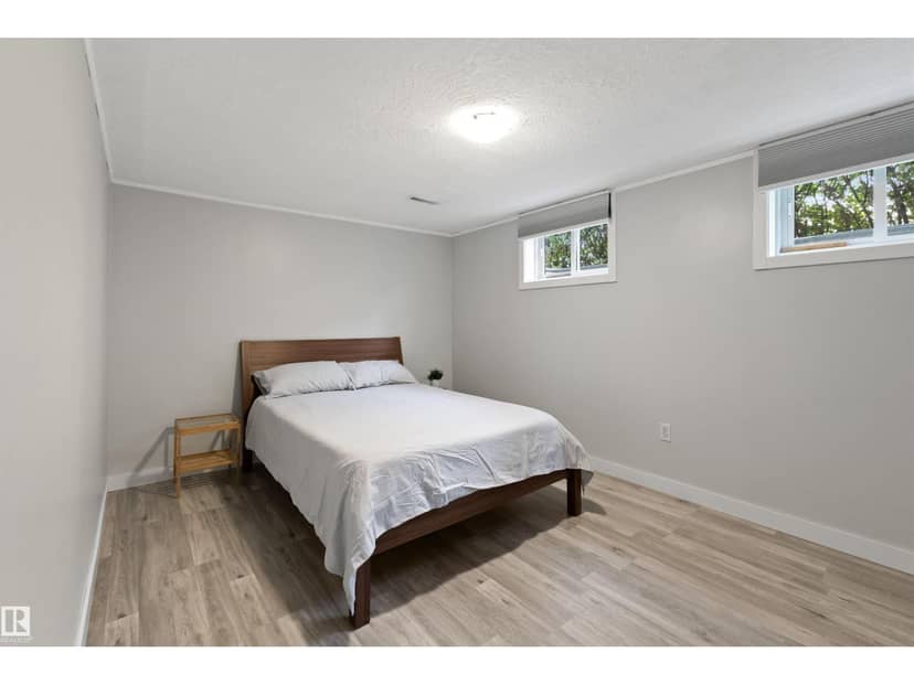 11623 123 ST NW — photo 33 of 40