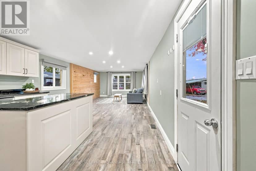 15 Kavanagh Drive Kavanagh Drive S — photo 4 of 19