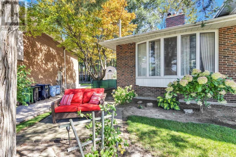 12 Petal Court, Toronto, photo 4