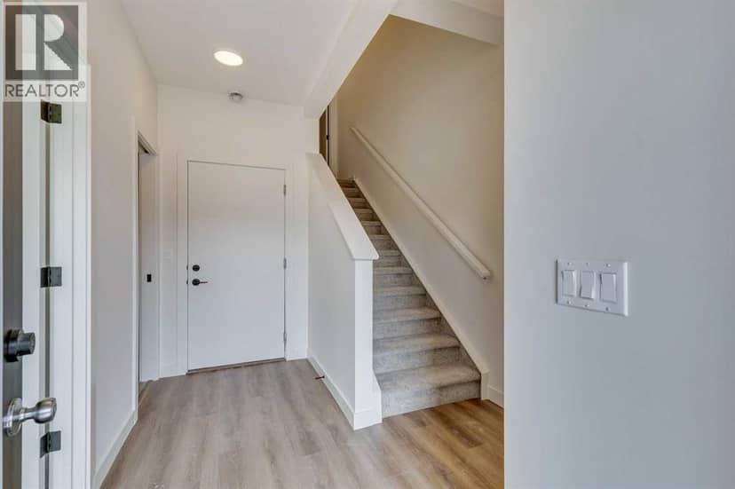 802, 195 Belvedere Drive SE, Calgary, photo 8
