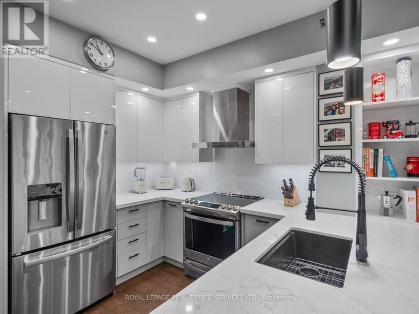 108 - 2230 Lake Shore Boulevard W, Toronto, photo 3