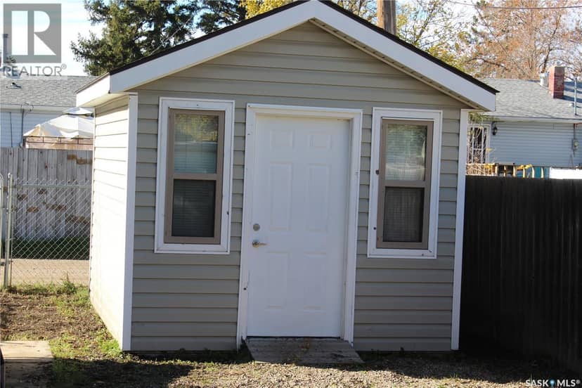 1728 Connaught Street — photo 21 of 25