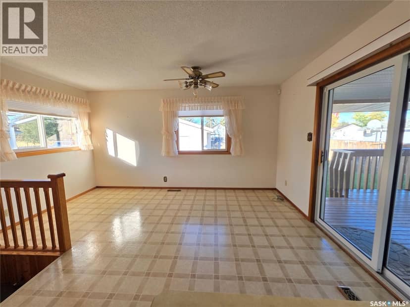 460 7th AVENUE SE, Swift Current, photo 5