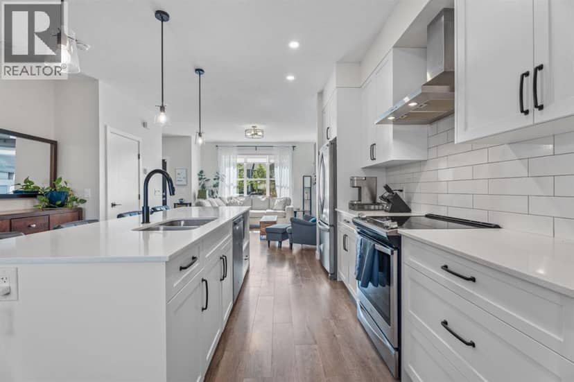 44 D'arcy Boulevard — photo 12 of 40