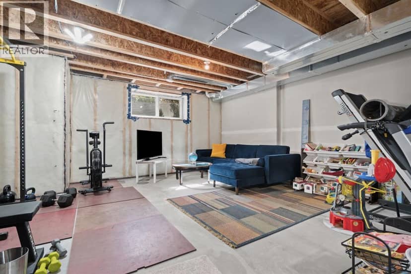 44 D'arcy Boulevard — photo 31 of 40