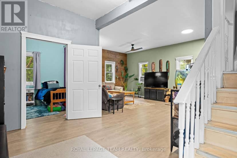 4122 Broadway Street — photo 17 of 36