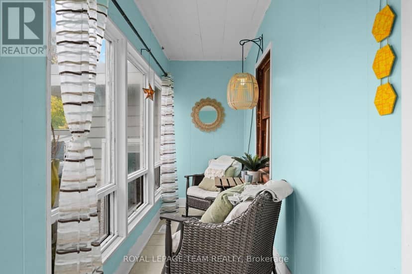 4122 Broadway Street — photo 4 of 36