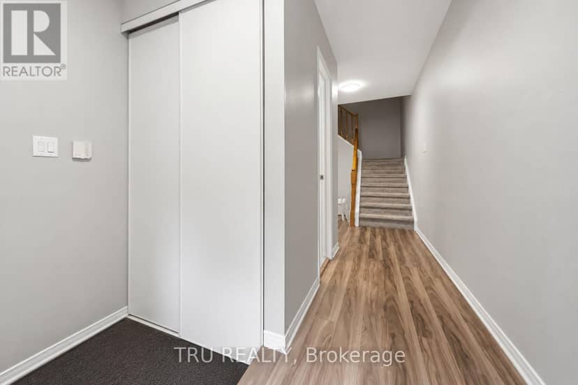 62 Hunter's Glen Crescent, Ottawa, photo 5