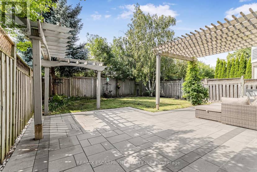 5576 Middlebury Drive — photo 37 of 40
