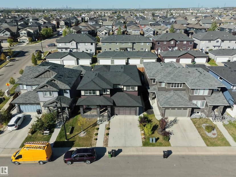 2310 Wonnacott Cr SW SW, Edmonton, photo 2