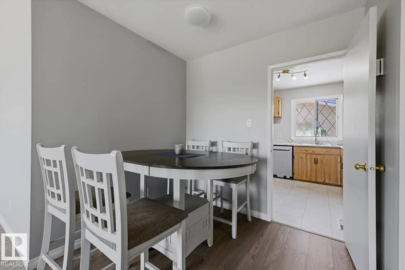 13436 135 ST NW — photo 9 of 30