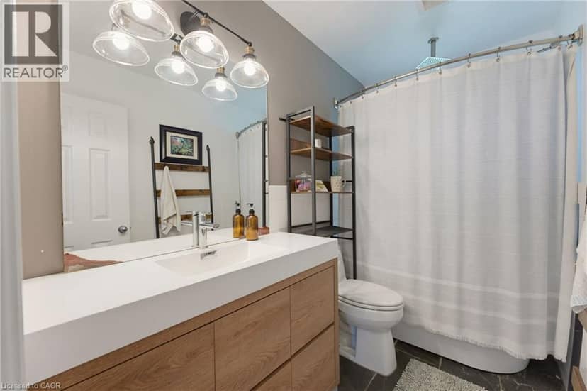 200 LYNDEN Road — photo 17 of 35